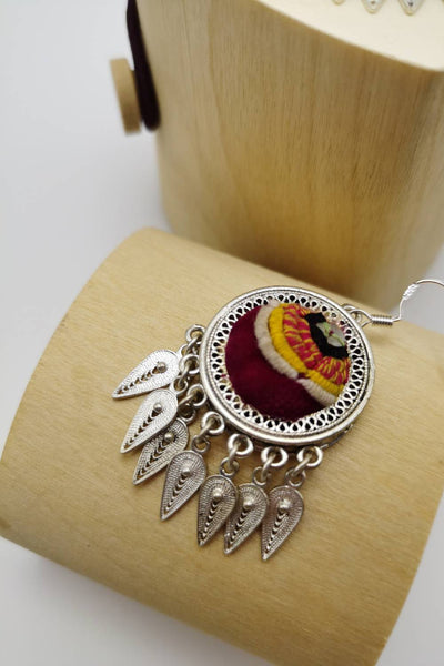 Un solo bordado de los pendientes de bordado con Tassel Silver Miao