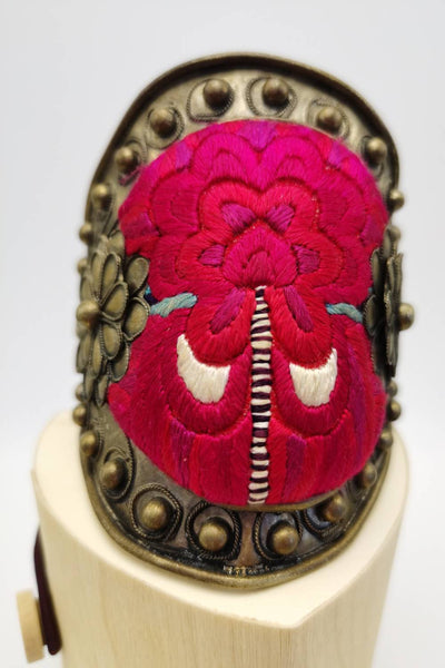 Peony creado artesanía Miao Silver Garfle Bangle