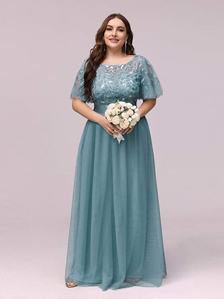 A-Linien-Abendkleid aus Tüll mit kurzen Glockenärmeln, Rundhalsausschnitt, Paillettenbesatz und Gürtel