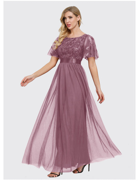 A-Linien-Abendkleid aus Tüll mit kurzen Glockenärmeln, Rundhalsausschnitt, Paillettenbesatz und Gürtel