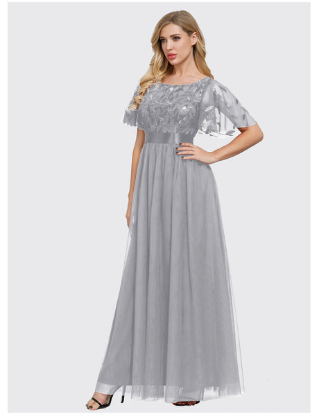A-Linien-Abendkleid aus Tüll mit kurzen Glockenärmeln, Rundhalsausschnitt, Paillettenbesatz und Gürtel