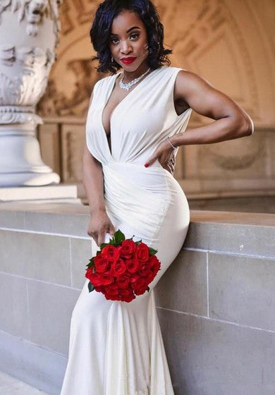 Impresionante sexy trompeta de talla grande Vestido de tren de pincel de espalda con pliegues