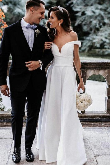 Vestido de boda moderno fuera del hombro A Line Satin con frontal dividido