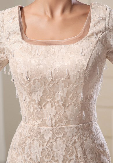 Vestido de sirena de manga larga de cuello cuadrado con apliques de encaje
