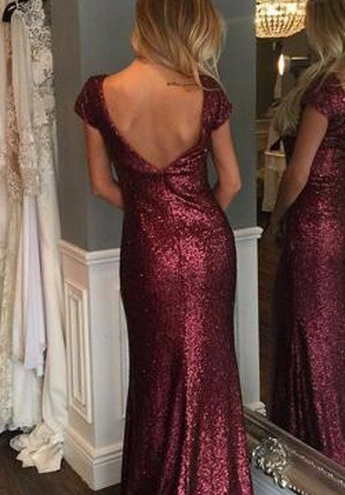 Vestido de lentejuelas con cremallera con la cubierta con tren de barrido