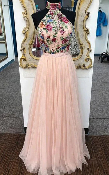 Vestido de baile de tul de Tulle con tulla de imperio con cuello alto con apliques florales