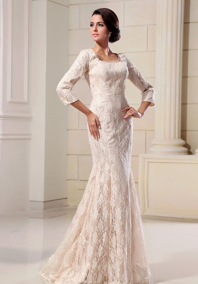 Vestido de sirena de manga larga de cuello cuadrado con apliques de encaje