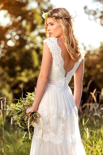 Vestido de boda de encaje y tul y tul de tul-cuello en V