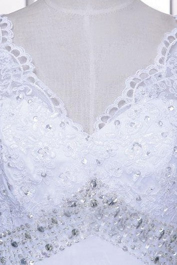 Robe trapèze en dentelle à manches longues et col en V avec fermeture éclair et perles