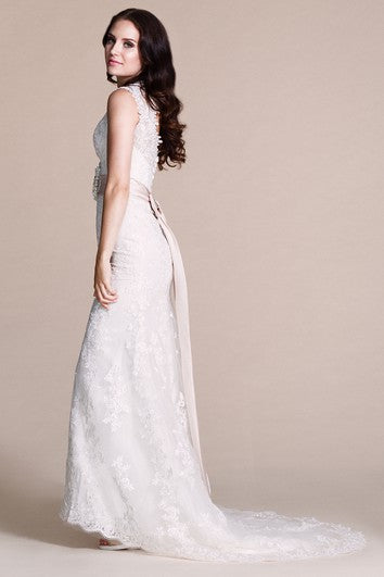 Robe sirène en dentelle à manches courtes et trou de serrure