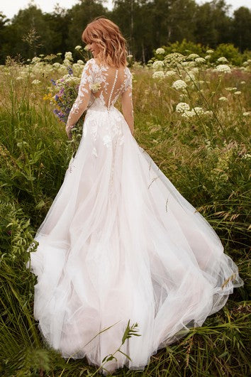 Vestido de novia adorable con manga de ilusión con detalles de encaje y botón de ilusión