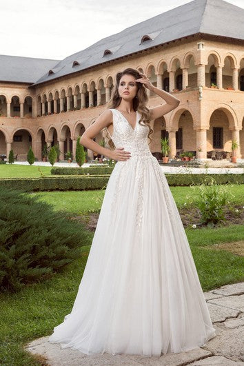 Vestido de imperio apliques de cuello en V con back v back