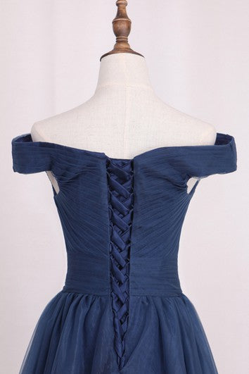 Modern pincel tren de manga corta Tule A Line Corset Vestido formal con Ruchecing