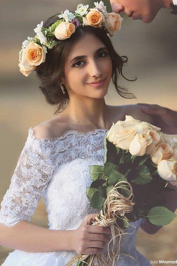 A-Line Off-The-Shoulder Half Sleeve Appliques Chapel Train Lace Dress