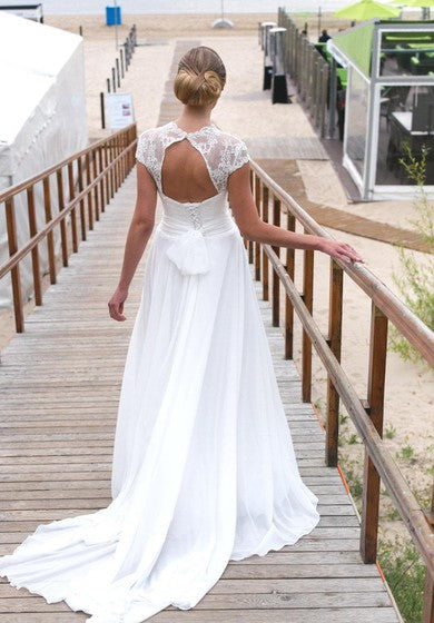 Robe trapèze en mousseline à manches courtes et col en V avec trou de serrure dans le dos