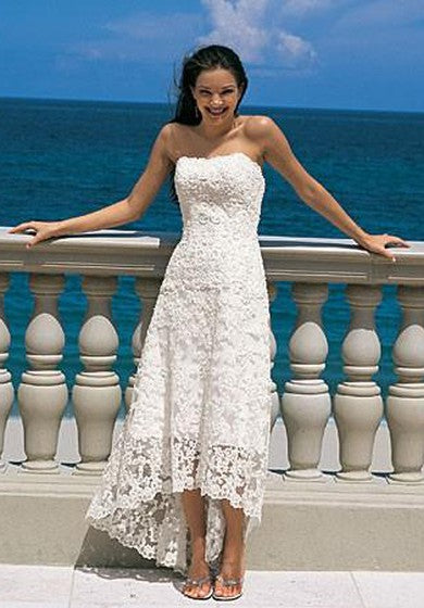 Hermosos vestidos de boda de encaje de longitud de asimetría sin tirantes