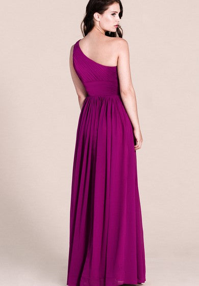 Vestido largo de un solo hombro con pliegues