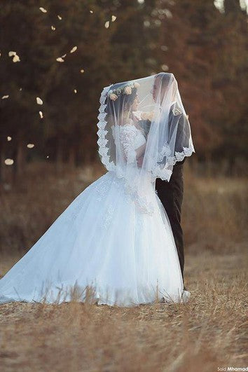 A-Line Off-The-Shoulder Half Sleeve Appliques Chapel Train Lace Dress