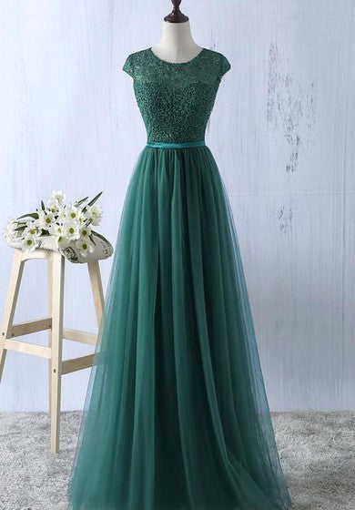 Robe trapèze en tulle à manches courtes et col rond