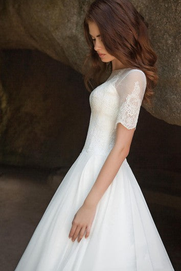 Vestido de pelota Long Bateau Vestido de gasa de relego corto con encaje con encaje