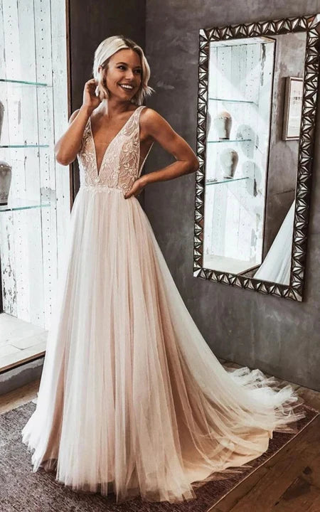 Empire Plunged A-line Tulle Wedding Dress with Lace Top – Ms. Grace