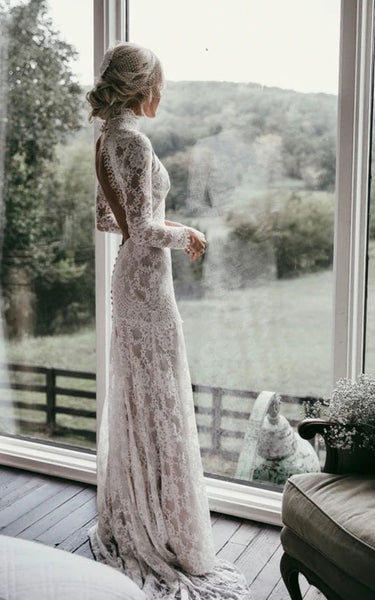 Vestido de novia de manga larga sin espalda sin espalda de encaje de cuello alto con tren de barrido