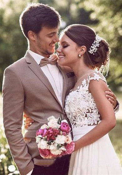 Robe de mariée en mousseline de soie à manches courtes et en dentelle simple et ravissante