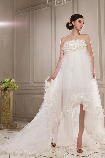 Vestido plisado alto sin tirantes con flores