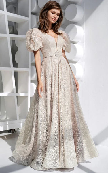 Vestido informal de una línea A de manga corta