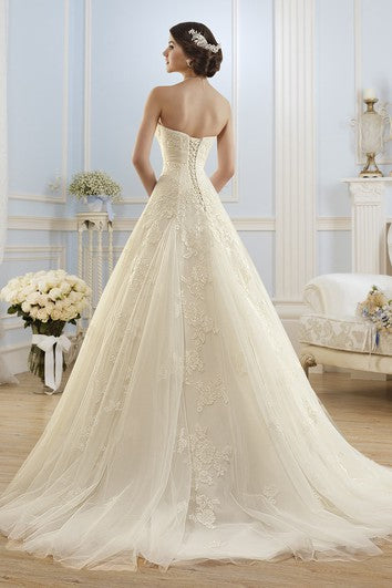 A-Linien-Kleid, lang, herzförmiger Ausschnitt, ärmellos, mit Schnürung, Spitzentüll, Applikationen und Taillenschmuck