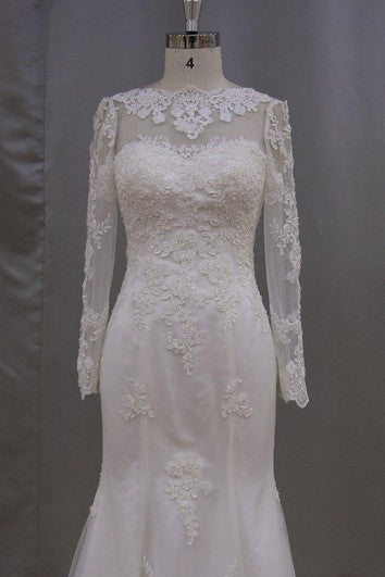 Robe sirène à manches longues et col haut en dentelle avec dos lacé