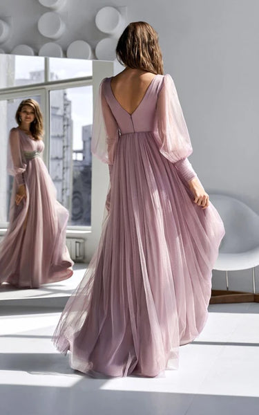 Vestido dividido delantero de gasa en V de manga larga de manga larga con pliegues y cintura con cuentas