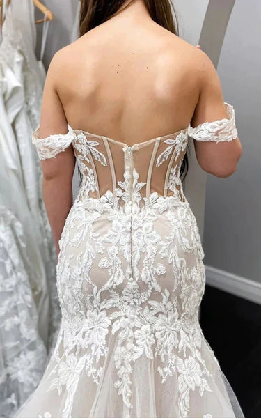 Vestido de novia elegante de encaje fuera del hombro con tren de la corte