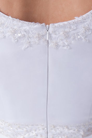 Vestido de satén de sirena con cuentas cuadradas con diseño de manga larga y tren de la corte