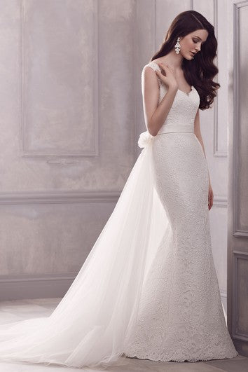 Robe sirène sans manches avec décolleté bateau et volants