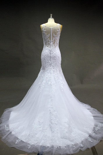 Robe sirène en dentelle sans manches à col rond et jupe en tulle