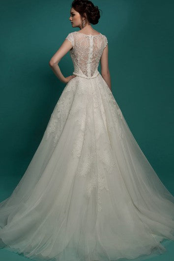 Robe trapèze en organza illusion à manches courtes et col bijou, longueur au sol, avec appliques et perles