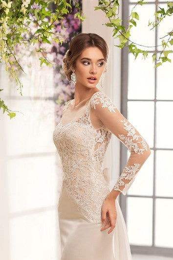 Vestida Long Scoop Illusion-Sleeve Lace Satin Satin Vestido con arco