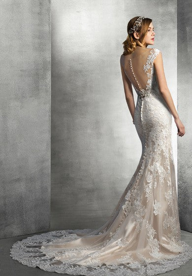 Vestido de novia de encaje de sirena con cintura con cuentas