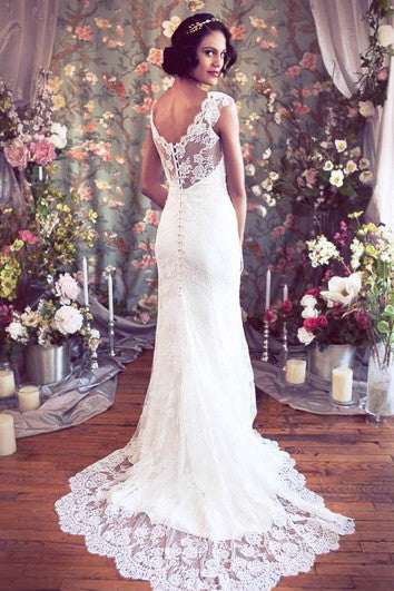 Robe sirène en dentelle à col en V et manches courtes avec dos illusion