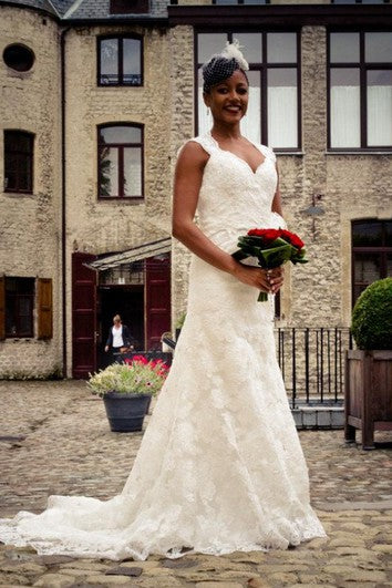 Sleeveless Lace Mermaid Queen Anne Neckline Dress With Keyhole Back – Ms.  Grace
