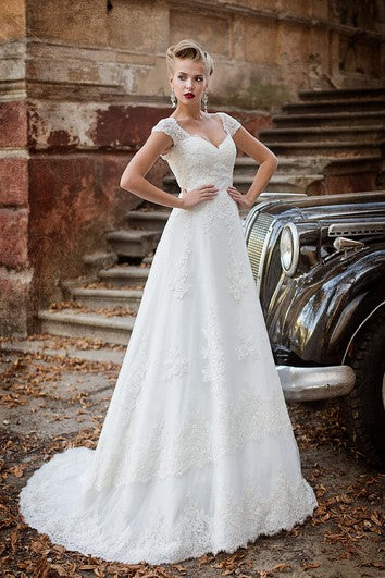 Vestido de encaje de corsé de corsé larga de la línea A con apliques