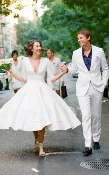 Vestido de novia de media manga de té satinado hundido