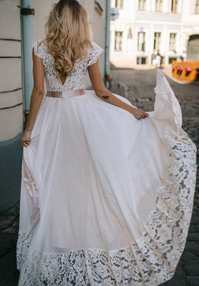 Bohemian Bateau Un vestido de novia de manga corta de la manga corta de la línea y el encaje con cinta