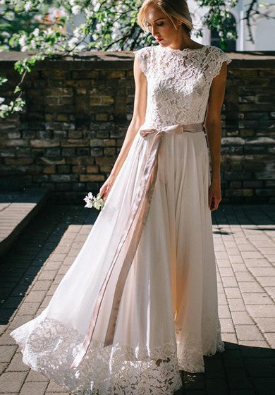 Bohemian Bateau Un vestido de novia de manga corta de la manga corta de la línea y el encaje con cinta