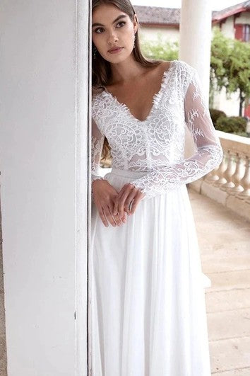 Schlichtes A-Linien-Brautkleid mit V-Ausschnitt und bodenlangem Ärmel