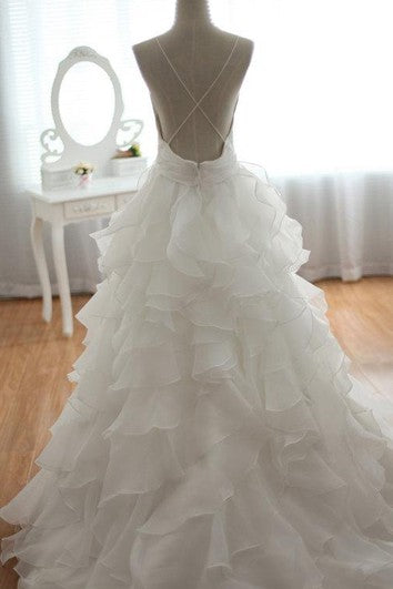Vestido de novia de princesa organa con volantes