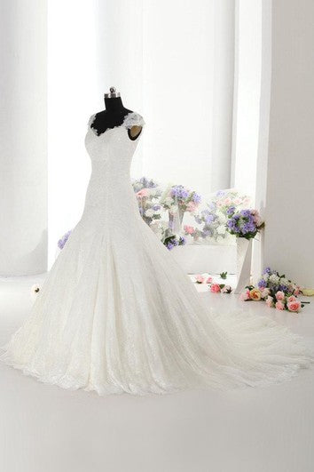 Robe trompette en dentelle à manches courtes et dos lacé