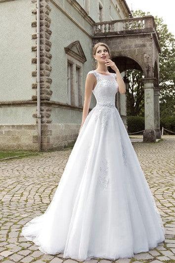 Robe trapèze sans manches avec appliques au dos illusion