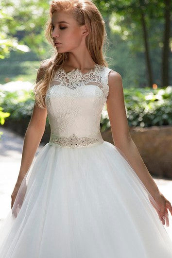 Vestido de pelota Long Bateau sin mangas, vestido de tulle de baja v back-v con encaje y joyería de cintura